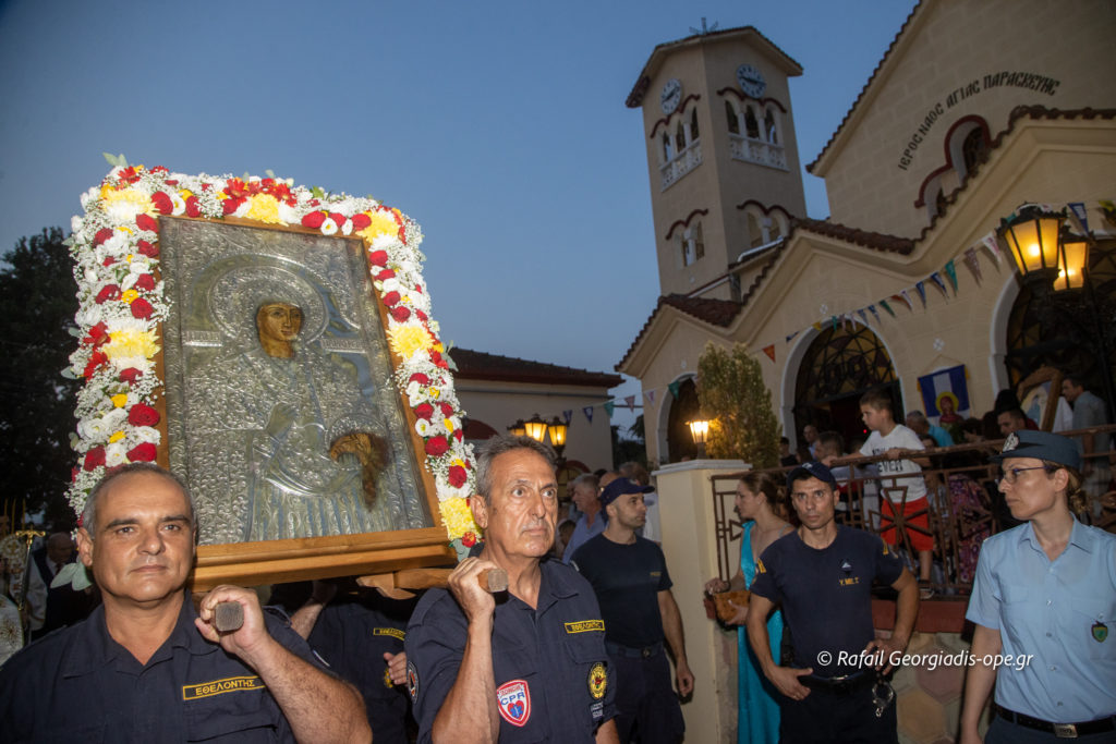 Φωτορεπορτάζ ope.gr: Η πόλη του Λαγκαδά τίμησε τη μνήμη της προστάτιδάς του Αγίας Παρασκευής