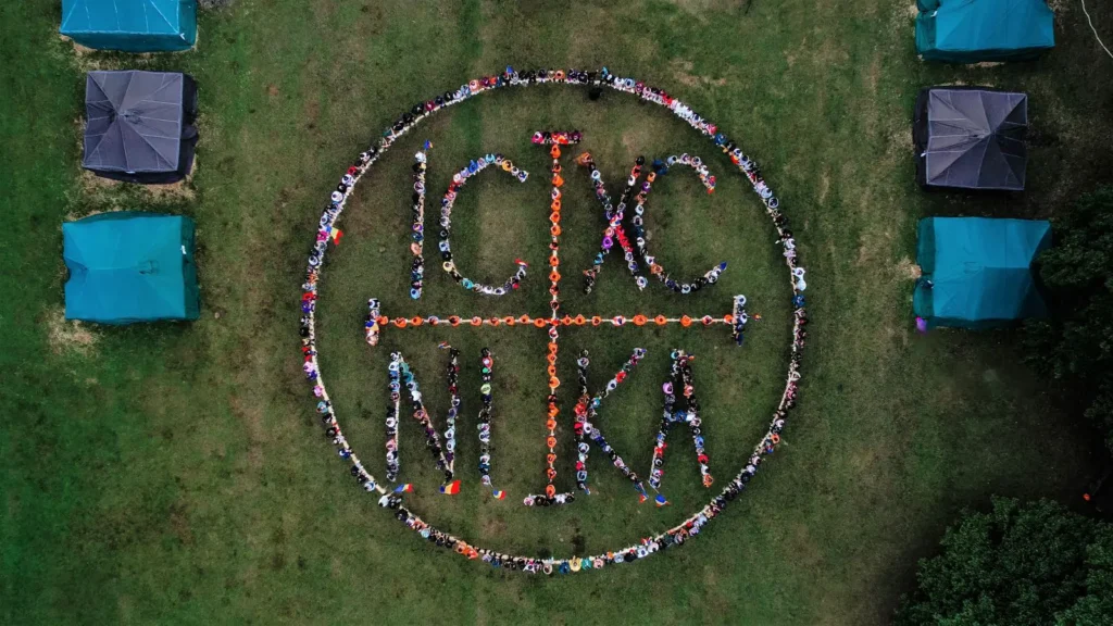 Poiana Prieteniei: 550 de tineri au participat la tabăra organizată de Arhiepiscopia Iașilor la Nemțișor