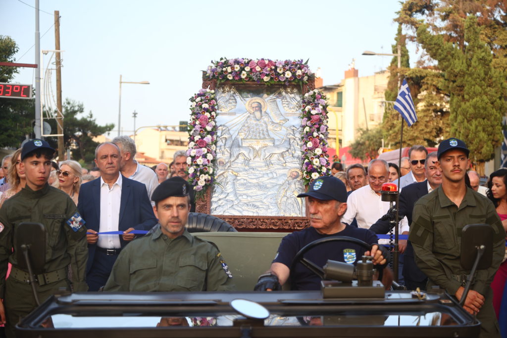 Το ope.gr στην Πυλαία: Μεγαλειώδης λιτανεία της Ιεράς Εικόνος του Προφήτη Ηλία (ΦΩΤΟ)