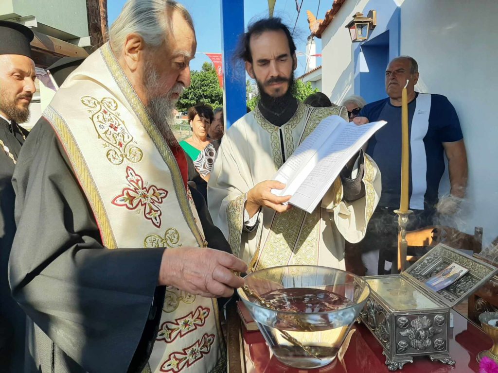 Θυρανοίξια Ι.Ν από τον Μητροπολίτη Καρυστίας και Σκύρου κ. Σεραφείμ