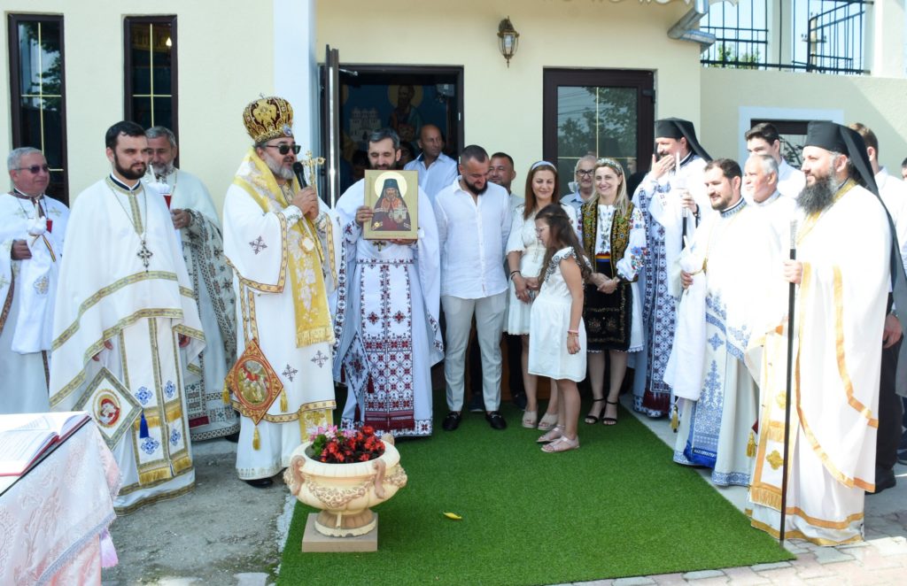 Episcopul Ambrozie a sfinţit un paraclis aşezat sub ocrotirea Sf. Ioan Maximovici