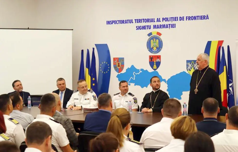 Polițiștii de frontieră din Sighetu Marmației au participat la un simpozion dedicat centenarului constituției României întregite