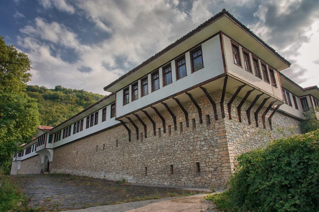 Предстоящи богослужения