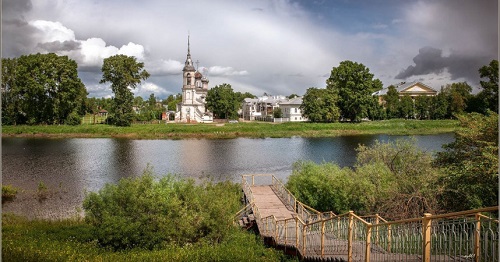 Церковь XVIII века с лепниной и изразцами отреставрируют в Вологде