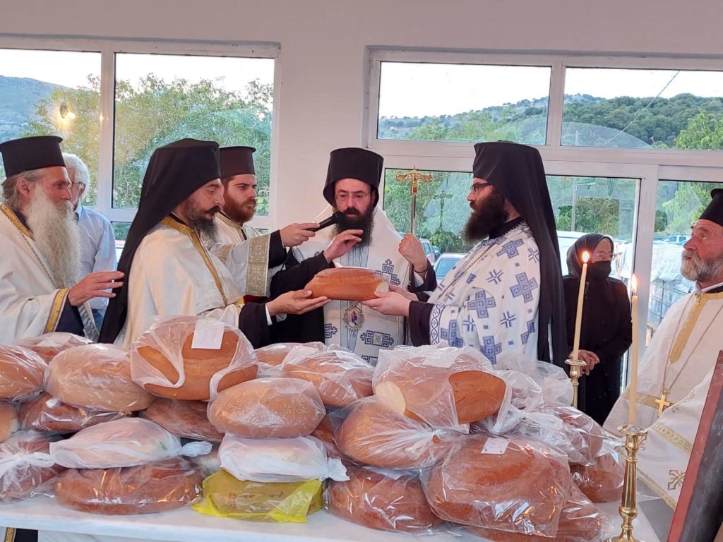 Το χρονικό της πρόσφατης ποιμαντικής δράσης του Μητροπολίτη Πέτρας