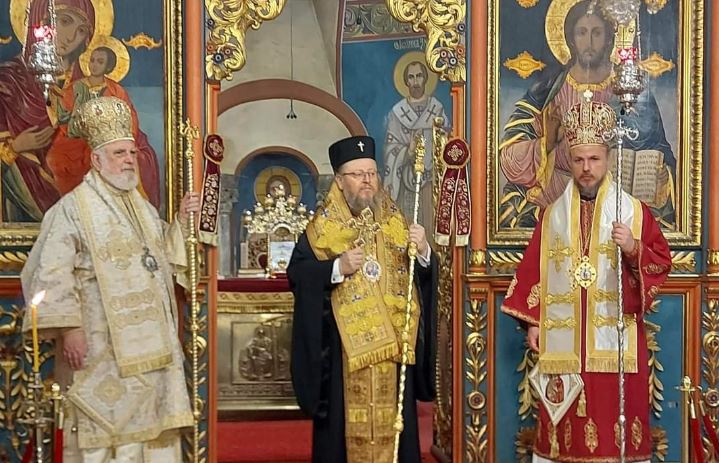 Света литургия и молебен по случай 20-годишнината от архиерейската хиротония на Преосвещения Тивериополски епископ Тихон