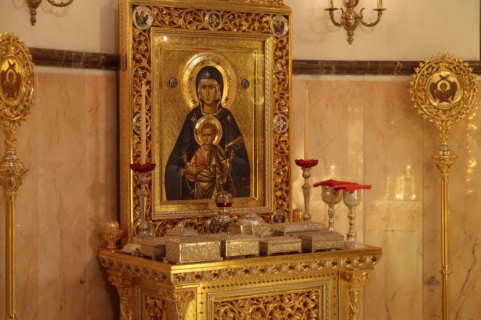 Οι Παρακλήσεις προς την Υπεραγία Θεοτόκο ΖΩΝΤΑΝΑ από την Pemptousia TV