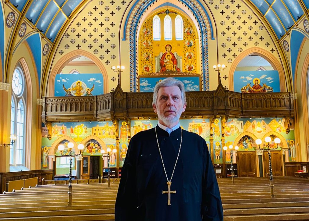 Μητροπολίτης Σουηδίας: “Τα επίγεια γεύματα είναι πρόσκαιρα, ας τρεφόμαστε από τον Άρτο της Ζωής…”