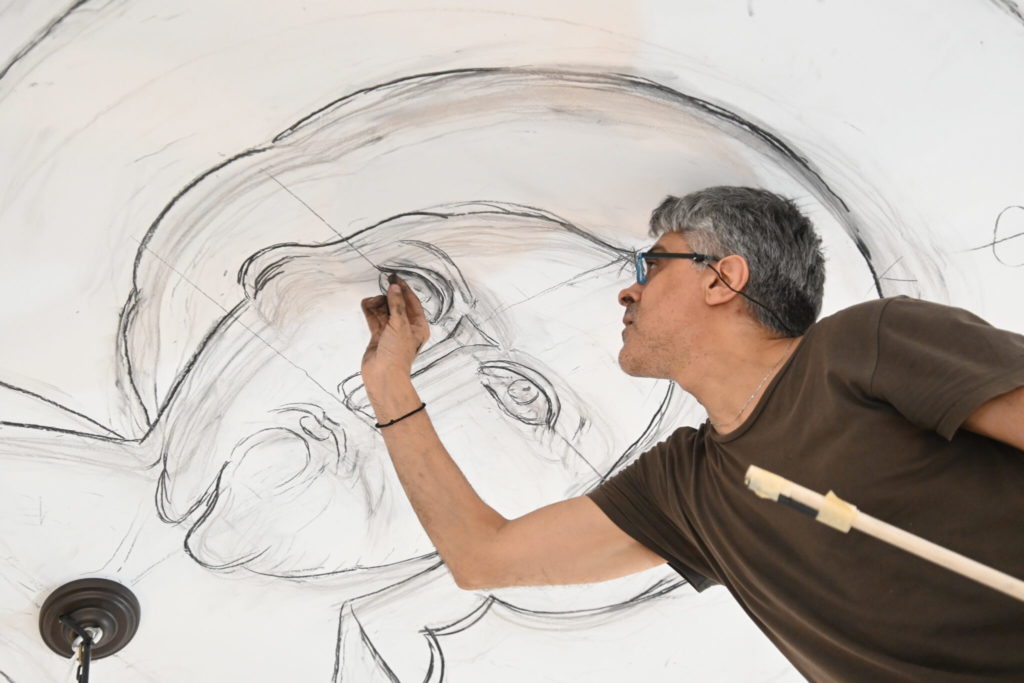 Κορεάτες θαυμάζουν την αγιογράφηση του ναού στο Jeonju (ΦΩΤΟ)