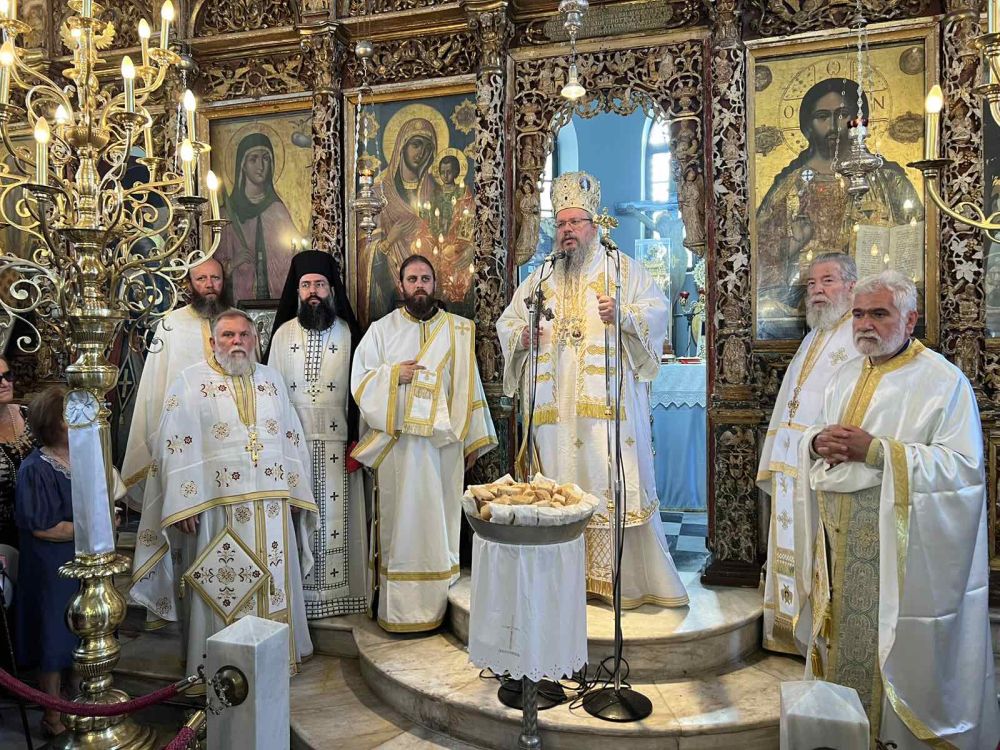 Στον Ιερό Ναό Αγίας Κυριακής Πύργου ο Μητροπολίτης Λαρίσης Ιερώνυμος