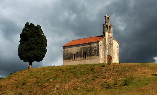Αντί με την απειλή