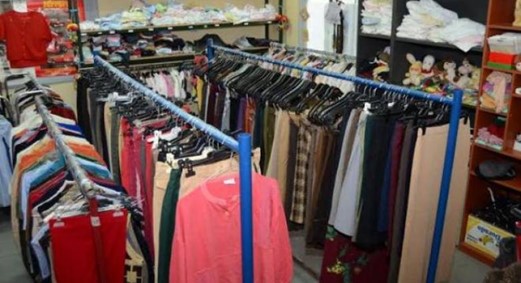 Η Κοινωνική Ιματιοθήκη της Μητρόπολης Καλαβρύτων και Αιγιαλείας προσφέρει ιματισμό σε συνανθρώπους μας