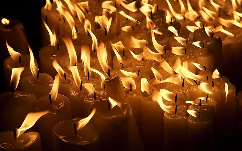 Λάρισα: Πιστή άναψε 58 κεριά σε παρεκκλήσι – Σήμανε συναγερμός για φωτιά