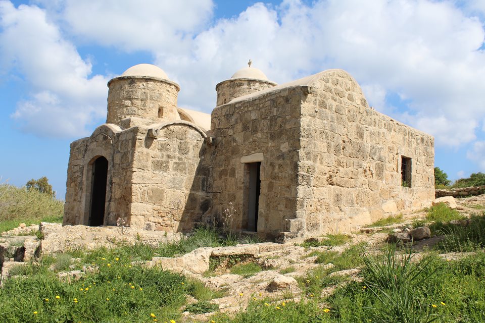 Κύπρος: Τα Ηνωμένα Έθνη έδωσαν άδεια για να εορτάσει η Αγία Μαρίνα στη Νεκρή Ζώνη
