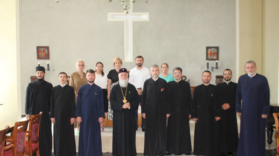 Μητροπολίτης Ολτενίας: “Ο ιερέας και ο δάσκαλος καλούνται στην Εκκλησία να σχηματίσουν χαρακτήρες”