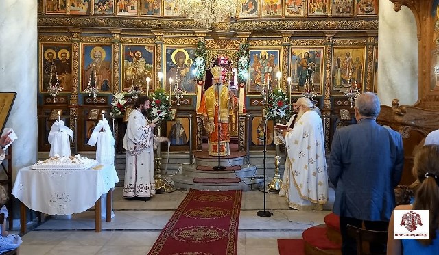 Αρχιερατική Θεία Λειτουργία στον ιστορικό Ι.Ν. Αγ. Γεωργίου Βασσαρά και βράβευση δωρητών