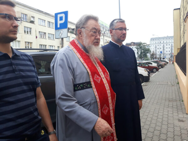 Ο Μητροπολίτης Σάββας προσευχήθηκε για τα θύματα της Εξέγερσης της Βαρσοβίας το 1944