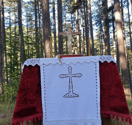 Θεία Λειτουργία στον Εθνικό Δρυμό της Βάλια Κάλντα την Ημέρα Προστασίας του Περιβάλλοντος