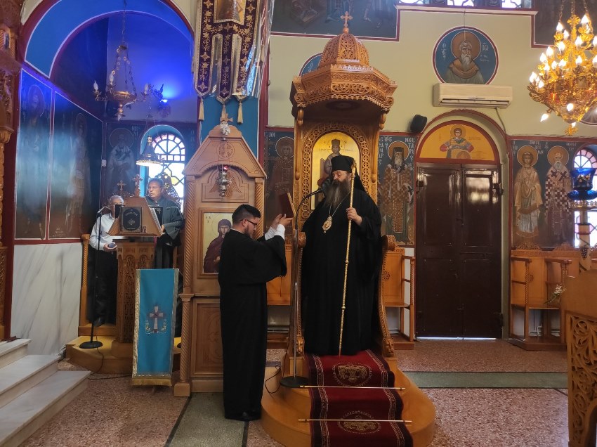 Ο Επίσκοπος Κεχρεών Αγάπιος στον Ιερό Ναό Αγίου Δημητρίου Εξαμιλίων