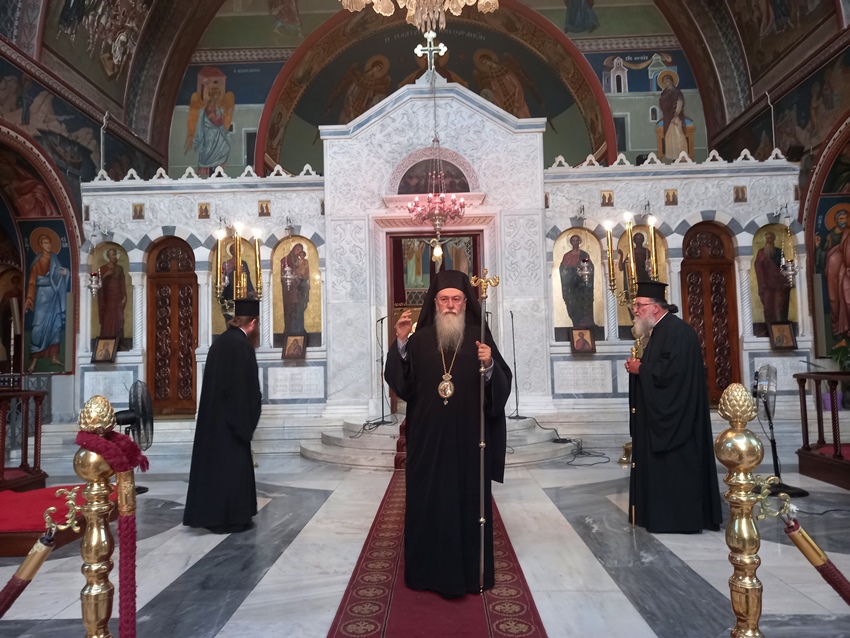 Στην πρώτη Παράκληση του Δεκαπενταυγούστου χοροστάτησε ο Μητροπολίτης Κορίνθου