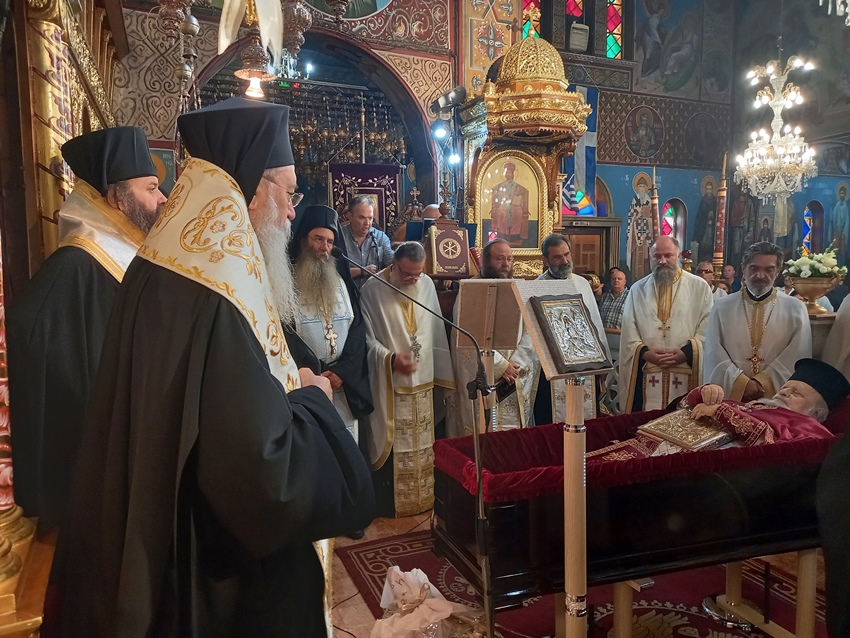 Η Εξόδιος Ακολουθία του μακαριστού πρωτοπρεσβύτερου Παναγιώτη Μπρίνια