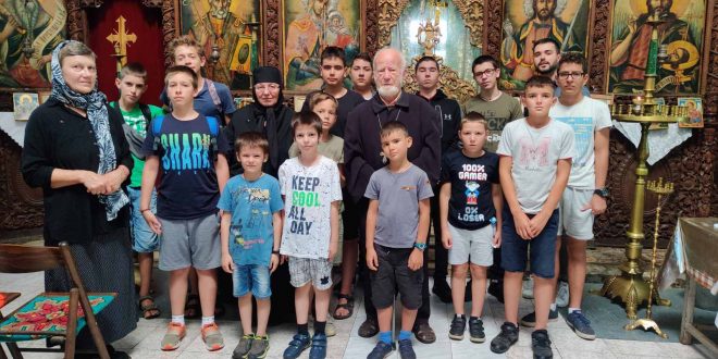 Завърши православният детски лагер, организиран от Видинска митрополия