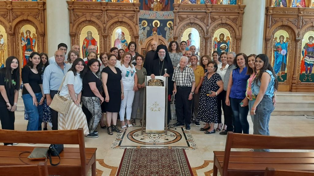 خدمة الابتهال إلى والدة الإلهي في كنيسة مار الياس – عين داره