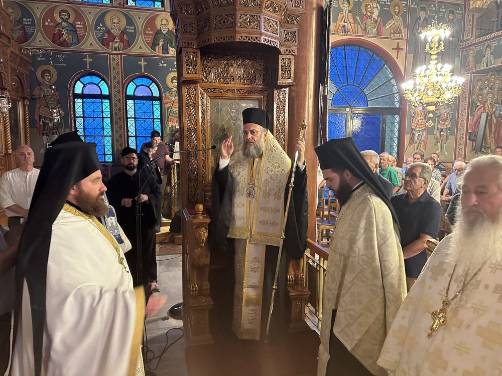 Εσπερινός Αγίου Κοσμά του Αιτωλού στον πανηγυρίζοντα Ιερό Ναό των Τρικάλων