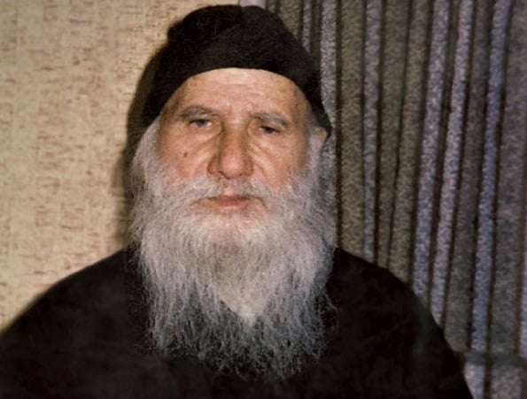 Άγιος Πορφύριος: Το αυτοκίνητο ανυψώθηκε πάνω από το έδαφος και πετώντας…