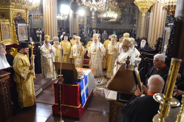 Το χρονικό και φωτογραφικά στιγμιότυπα του μνημοσύνου του Αρχιεπισκόπου Μακαρίου Γ’