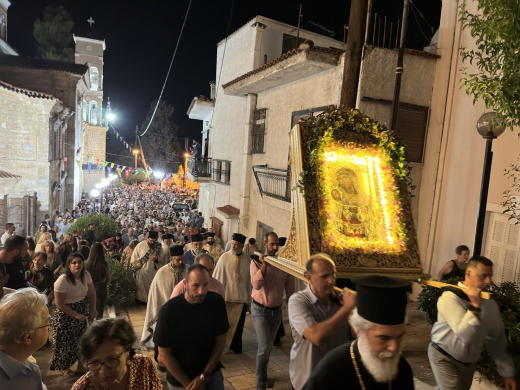 Κοσμοσυρροή τον Δεκαπενταύγουστο σε ναούς και μοναστήρια της Ιεράς Μητροπόλεως Θηβών