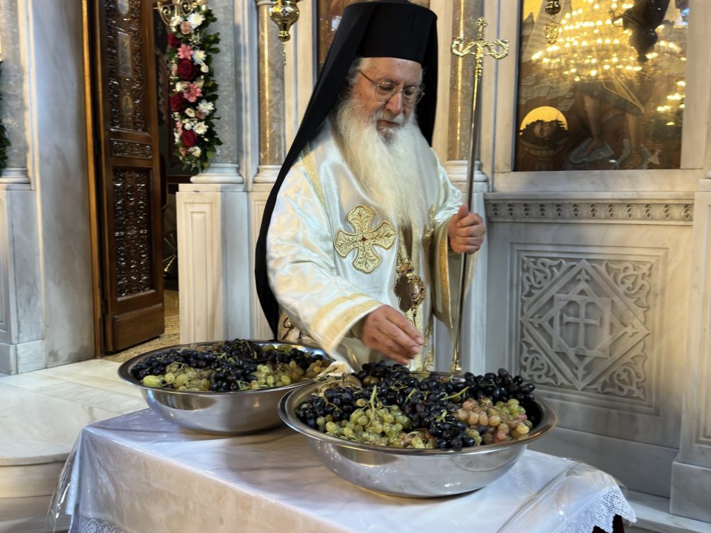 Από την πρώτη Παράκληση στη Μεταμόρφωση του Σωτήρος στην Ιερά Μητρόπολη Θηβών