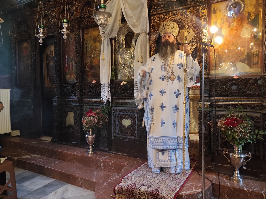 Θεία Λειτουργία στην Ι.Μ Φανερωμένης Χιλιομοδίου