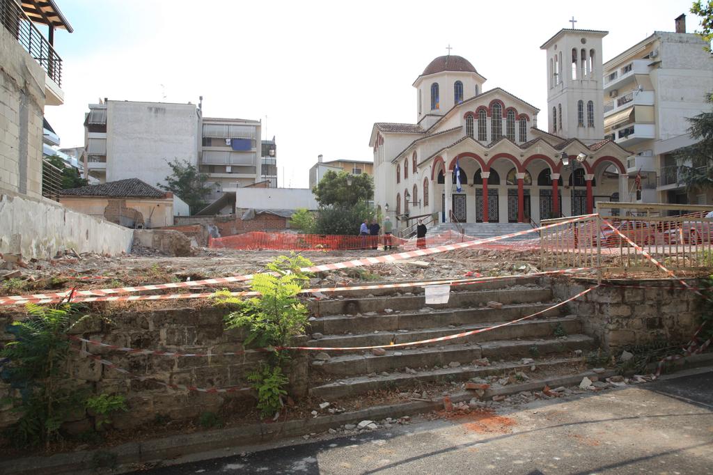 Λάρισα: Κατεδαφίστηκε η παλιά εκκλησία του Αγίου Αθανασίου