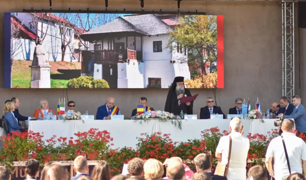 Arhiepiscopul Varsanufie: Imnul Naţional străbate conștiința poporului român prin profundele conotații simbolice și patriotice
