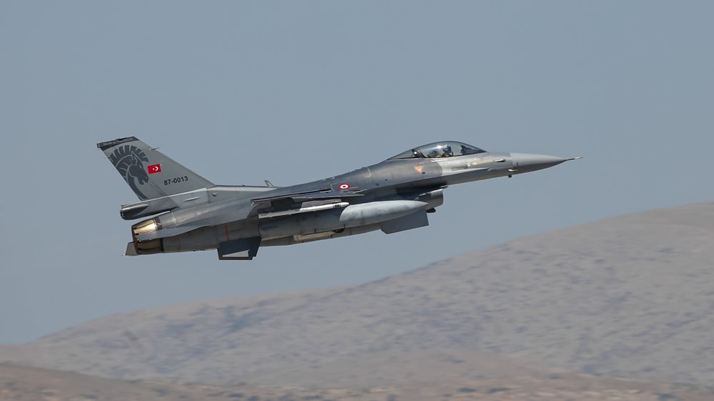 Νέα παράβαση των κανόνων του FIR Αθηνών από τουρκικά F-16 στο Αιγαίο