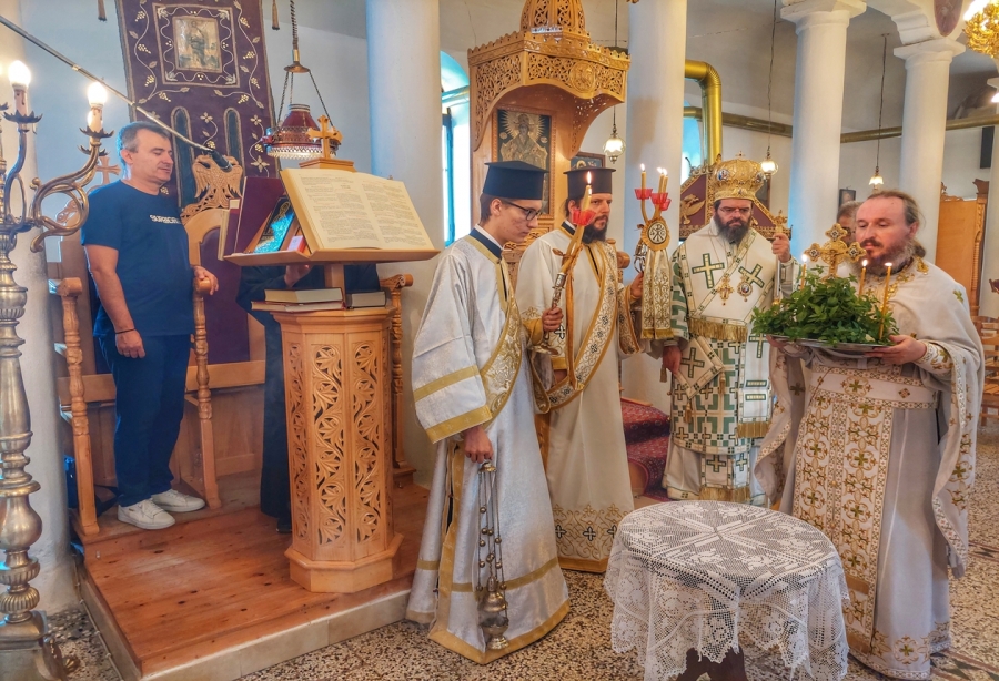 Εορτή της Προόδου του Τιμίου Σταυρού στην Ιερά Μητρόπολη Μαρωνείας