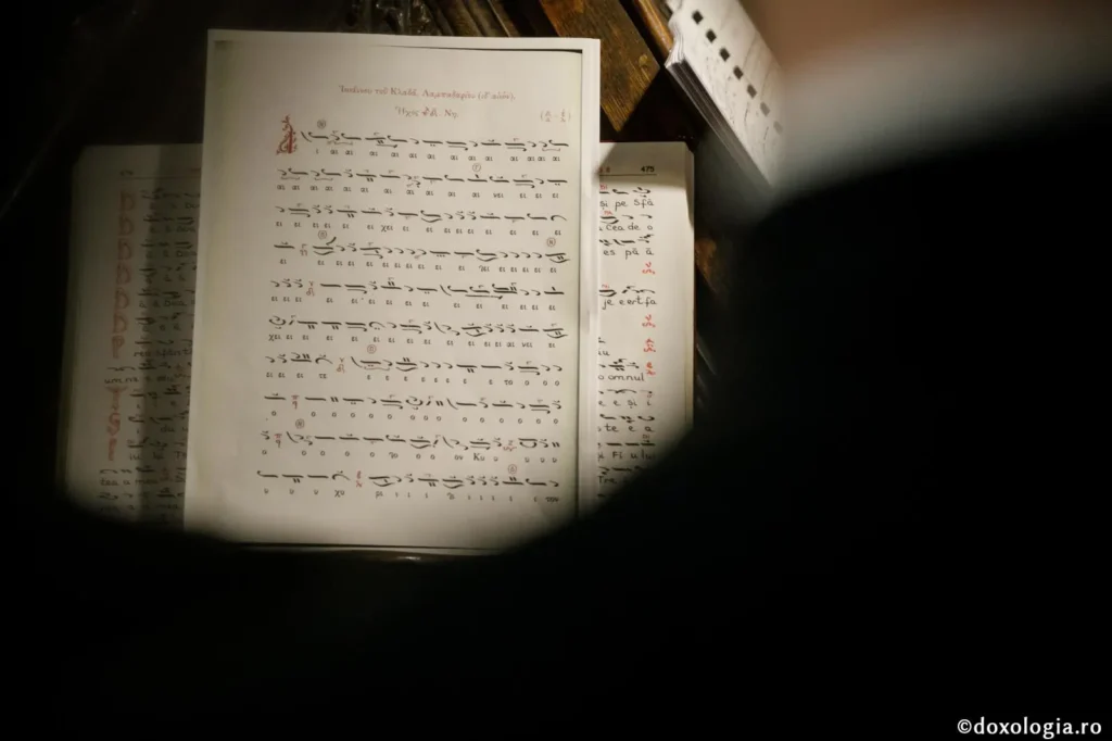 Un cor din România a făcut să răsune muzica psaltică într-o catedrală din Polonia