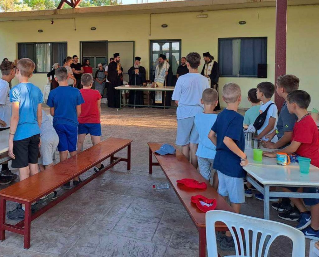 Εορταστική εκδήλωση για την ολοκλήρωση των Α’ Κατασκηνώσεων της Αρχιεπισκοπής Κρήτης