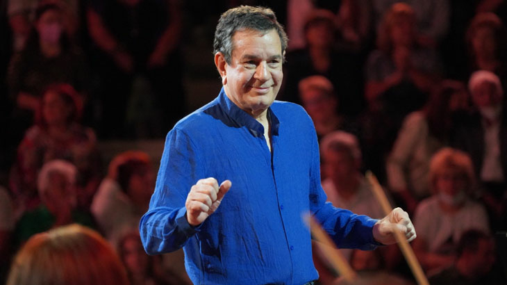 Στη «Γαλιλαία» μέρος των εσόδων της επερχόμενης συναυλίας του Σταμάτη Σπανουδάκη στο Ηρώδειο