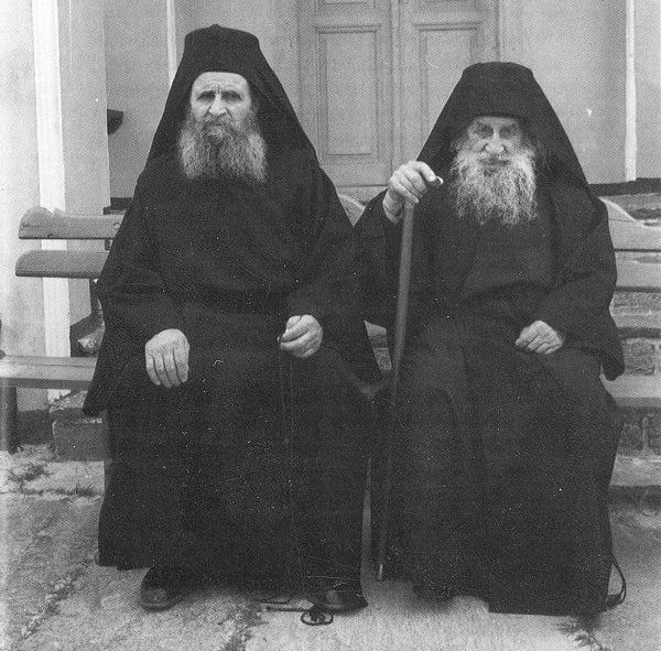 Γέροντας Αρσένιος Σπηλαιώτης, Για την αγάπη της μητέρας του και της Παναγίας…