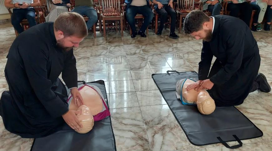 Ρουμανία: Μαθήματα πρώτων βοηθειών σε κληρικούς και πιστούς