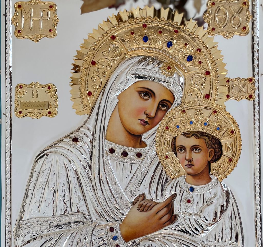 Παναγία: Η ανοιχτή αγκαλιά