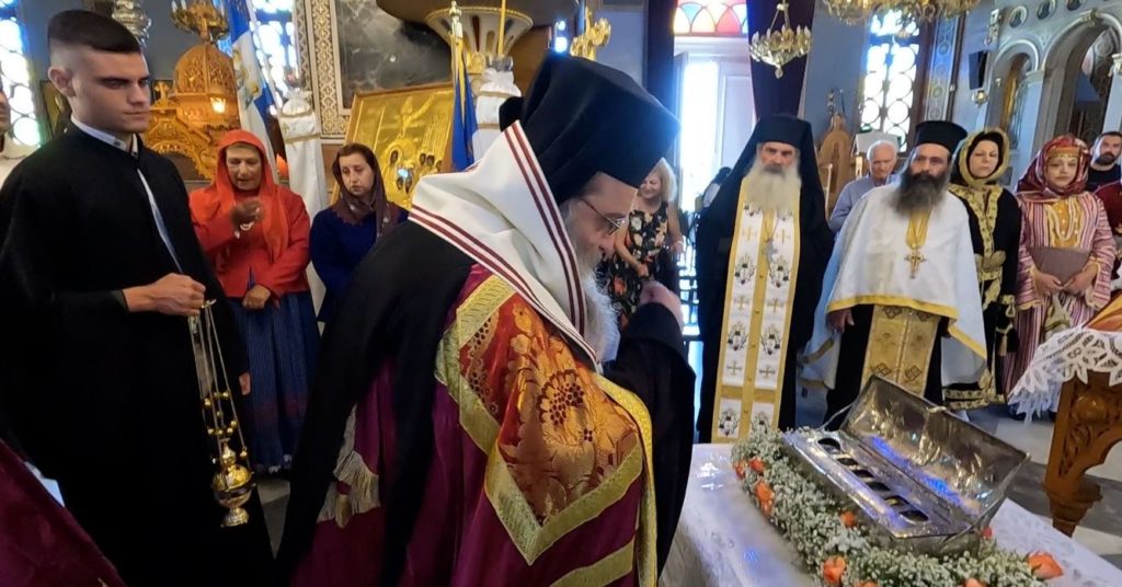 Η Χίος υποδέχθηκε ιερό λείψανο του Μεγάλου Βασιλείου