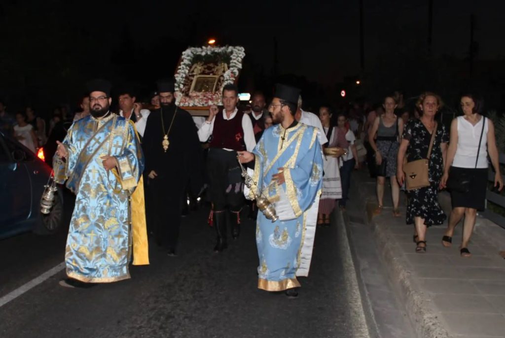 Λιτάνευση και μεταφορά της Εικόνας της Παναγίας Χρυσοσπηλαιωτίσσης