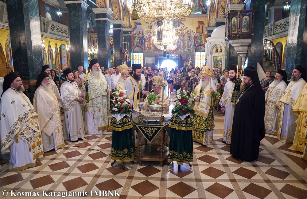 Πολυαρχιερατικό Συλλείτουργο για τον πολιούχο της Βέροιας, Όσιο Αντώνιο τον Νέο (ΦΩΤΟ)