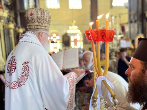 Χειροθεσία Πρωτοπρεσβυτέρου στην Ευαγγελίστρια Χανίων