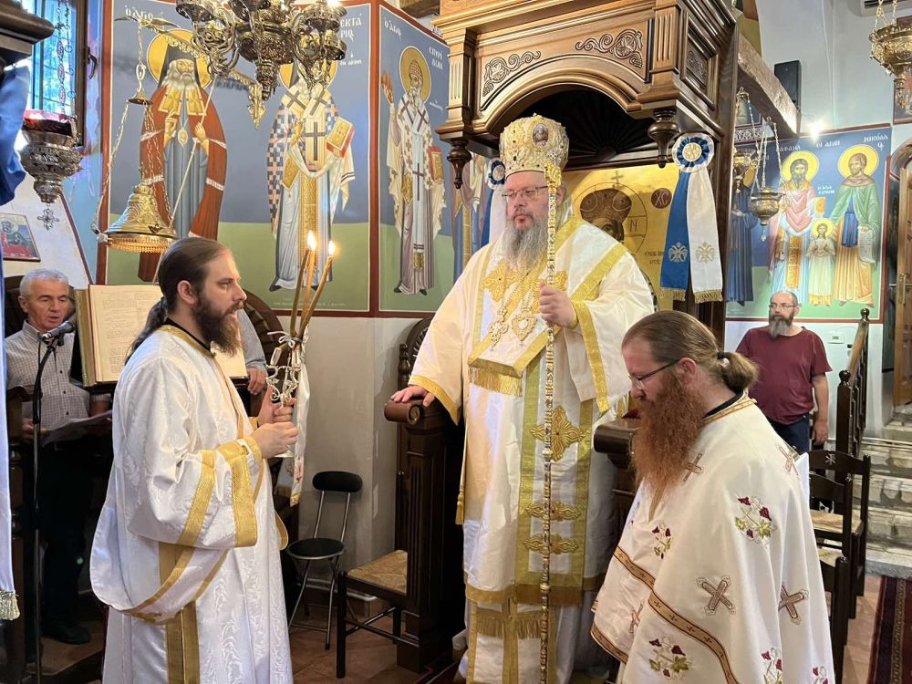 Στην πανηγυρίζουσα Ιερά Μονή Μεταμορφώσεως του Σωτήρος Ραψάνης ο Μητροπολίτης Λαρίσης