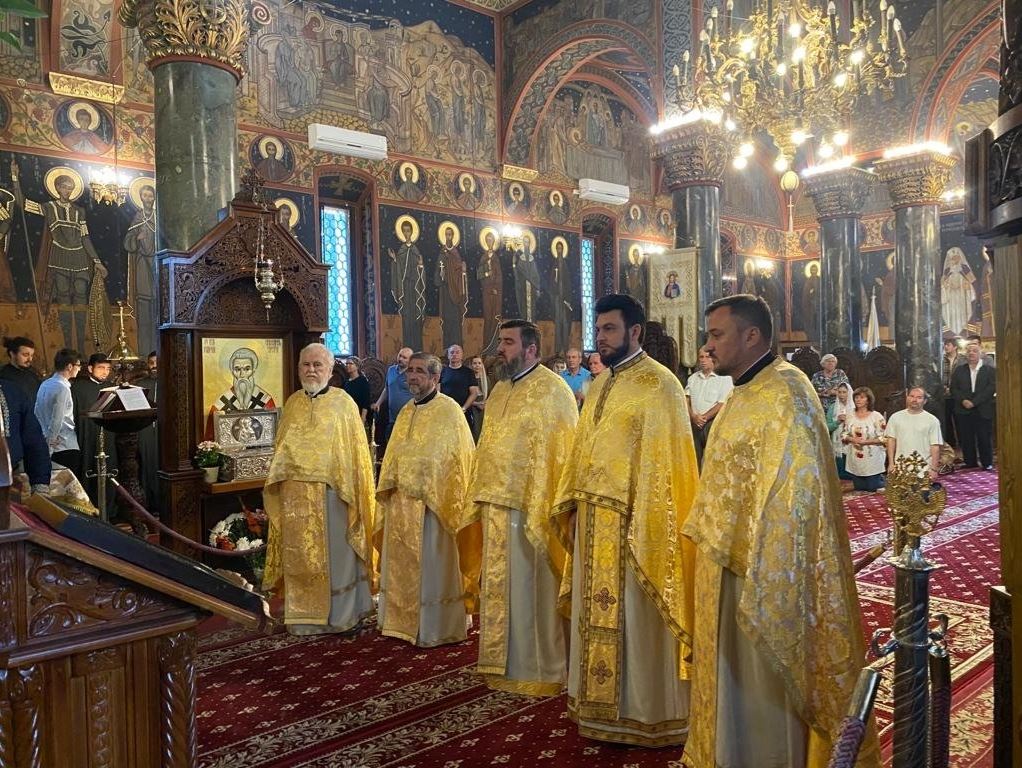 Τίμησαν τον Άγιο Μύρωνα Επίσκοπο Κρήτης στο Βουκουρέστι