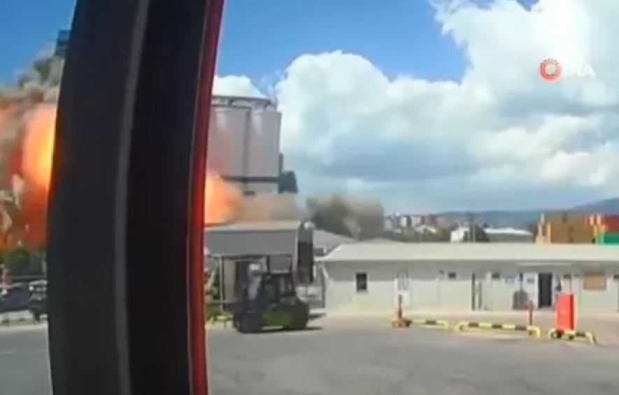 Ισχυρή έκρηξη σε λιμάνι στην Τουρκία – Δεκάδες τραυματίες